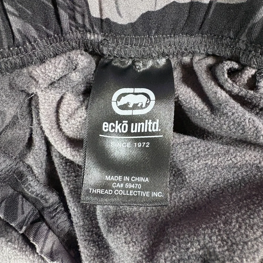 Ecko Unltd Sweats Shorts Mens M Camo Floral Print‎ Urban Fashion Athletic Wear